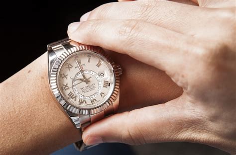 Watch Size Matters. Both Men And Women Like Big Watches.